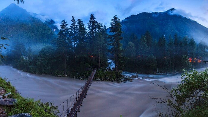 Parvati-River-in-Kasol (1)