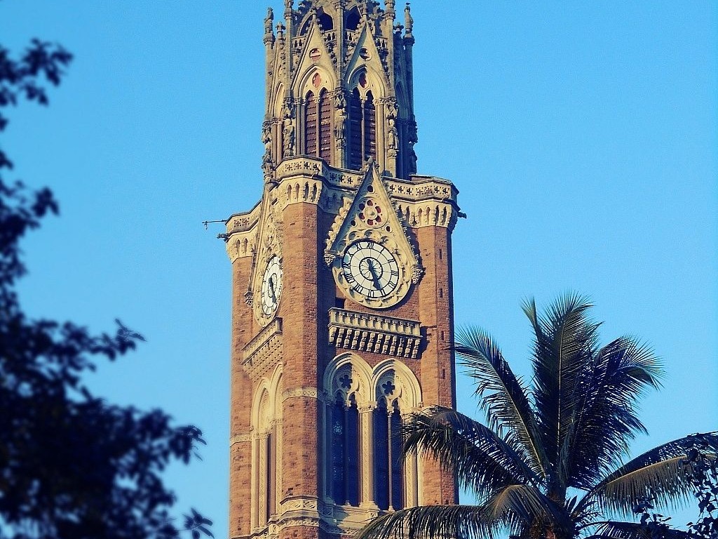 Spend a Sunday at the Bombay High Court!